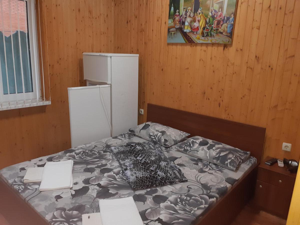 Отель Маленький Рай Zatoka Kültér fotó