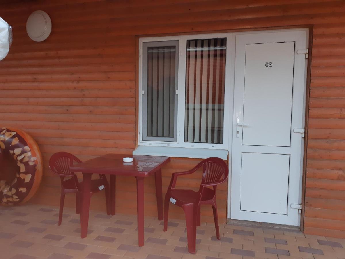 Отель Маленький Рай Zatoka Kültér fotó